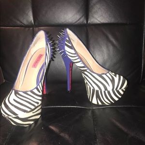 Betsey Johnson Grrace Woman’s heels with spikes